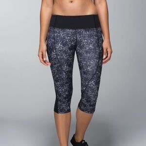 Lululemon Hop To It Crop Leggings.